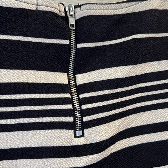 Navy and white flare sleeve blouse - Picture 4 of 4